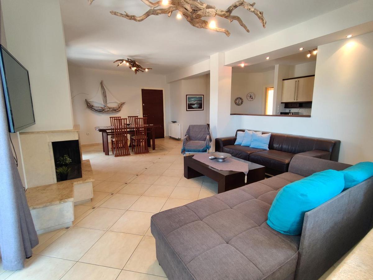 Quiet Luxury Apartment Near City Center And Port ナフプリオ エクステリア 写真